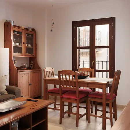 Apartment Lets Holidays Centric With Parking Tossa